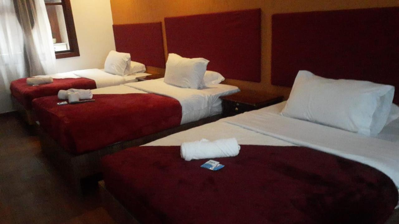 Hostal Nizza Cuenca Eksteriør billede